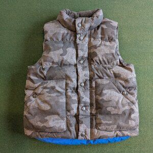 NWOT Boy's GAP Camo Puffer Vest 4T 💙